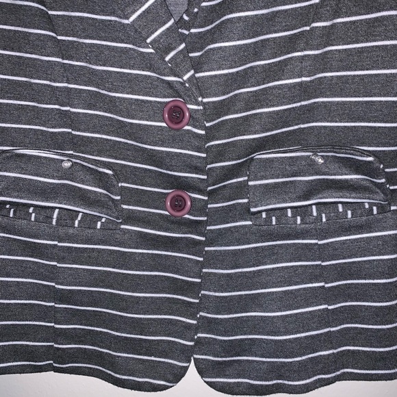 SOHO Grey Blazer - Picture 3 of 8